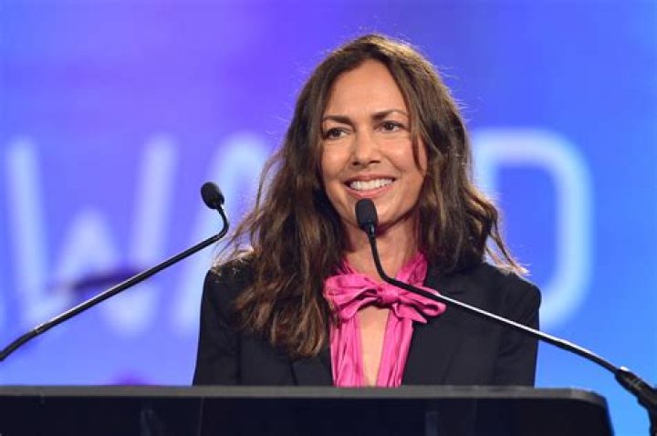 Discovering Susanna Hoffs' Height And Beyond