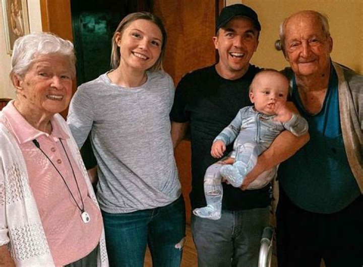 Unveiling Frankie Muniz's Family: A Journey Of Parenthood